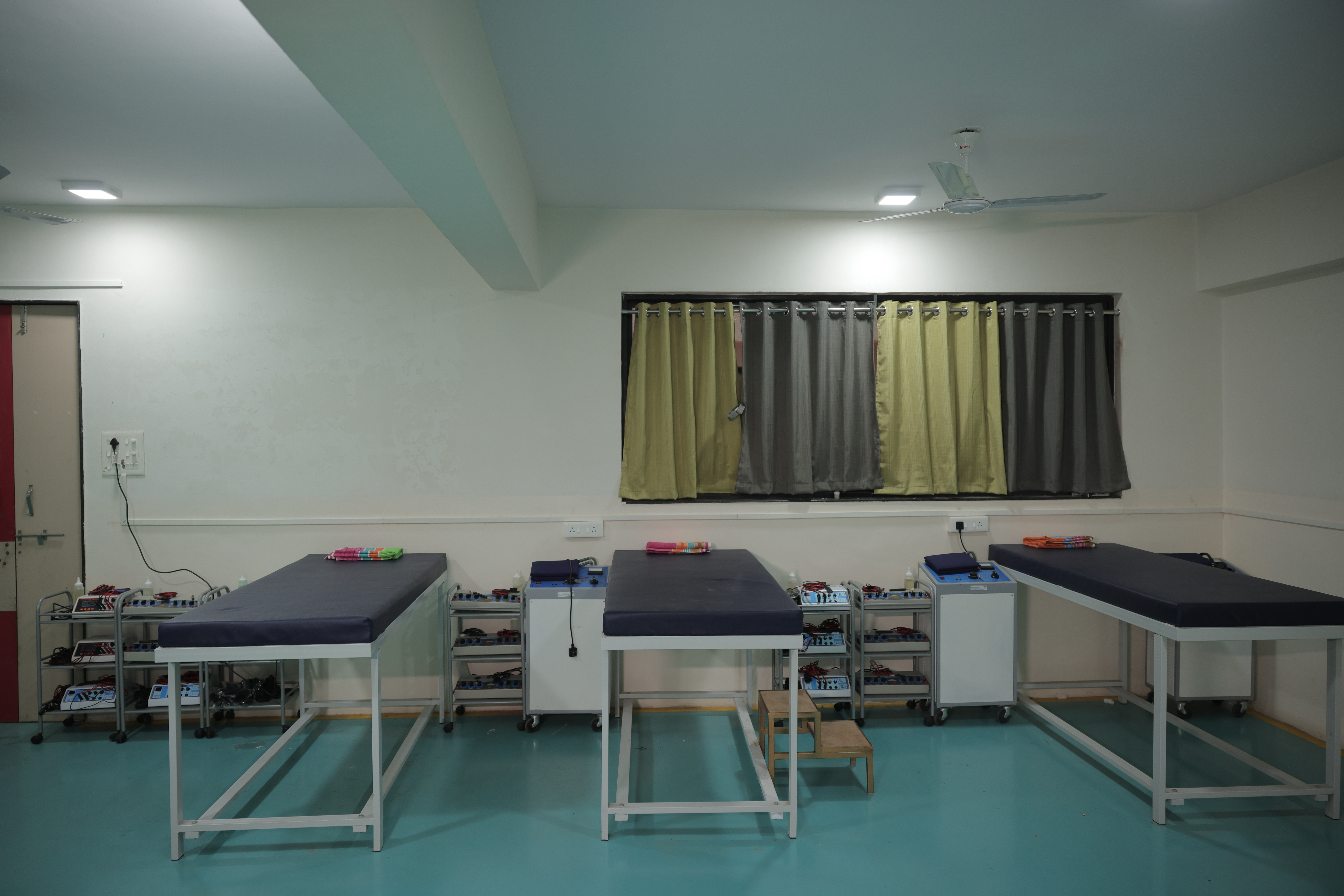 ECTROTHERAPY & ELECTRODIAGNOSIS LAB