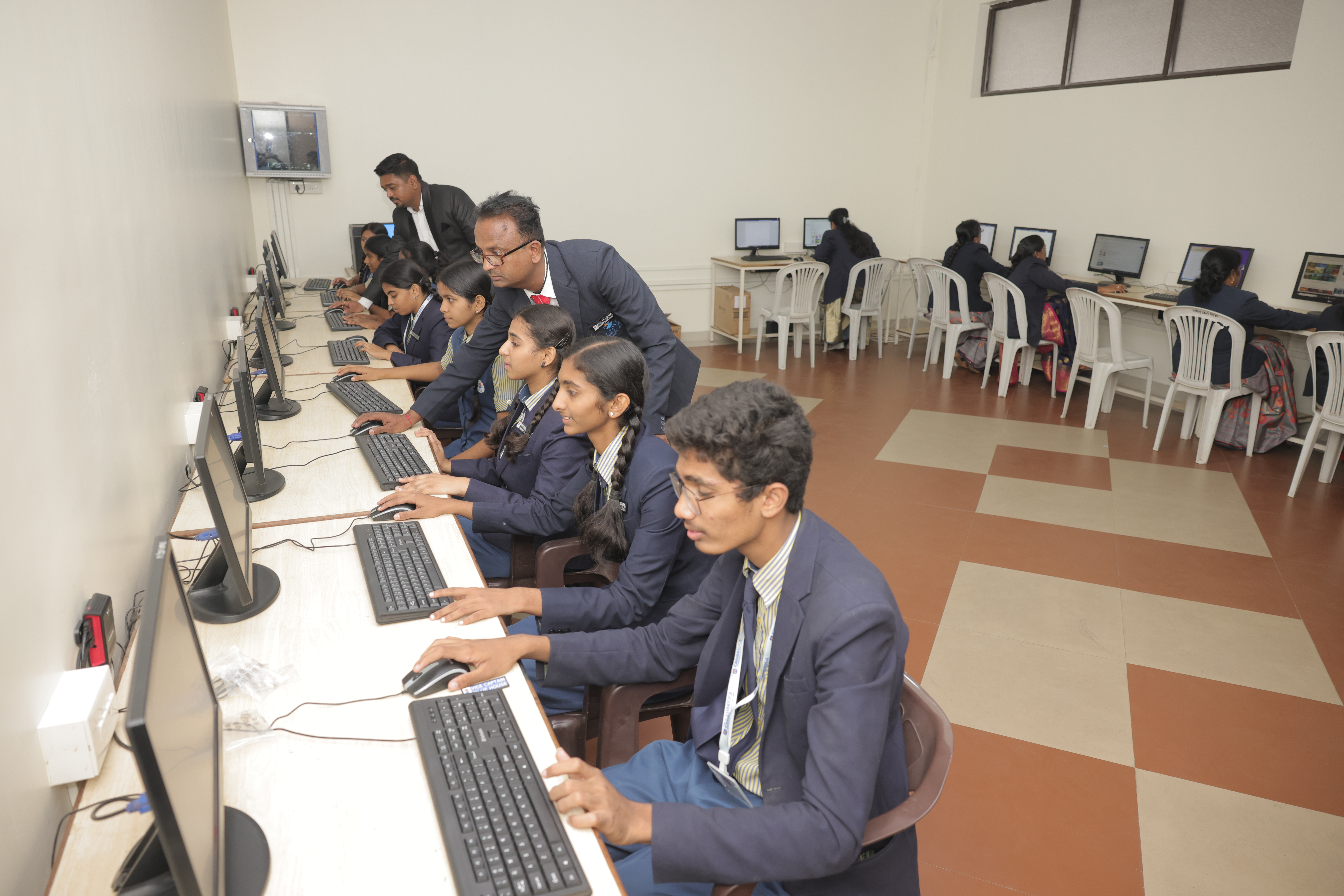 COMPUTER LAB